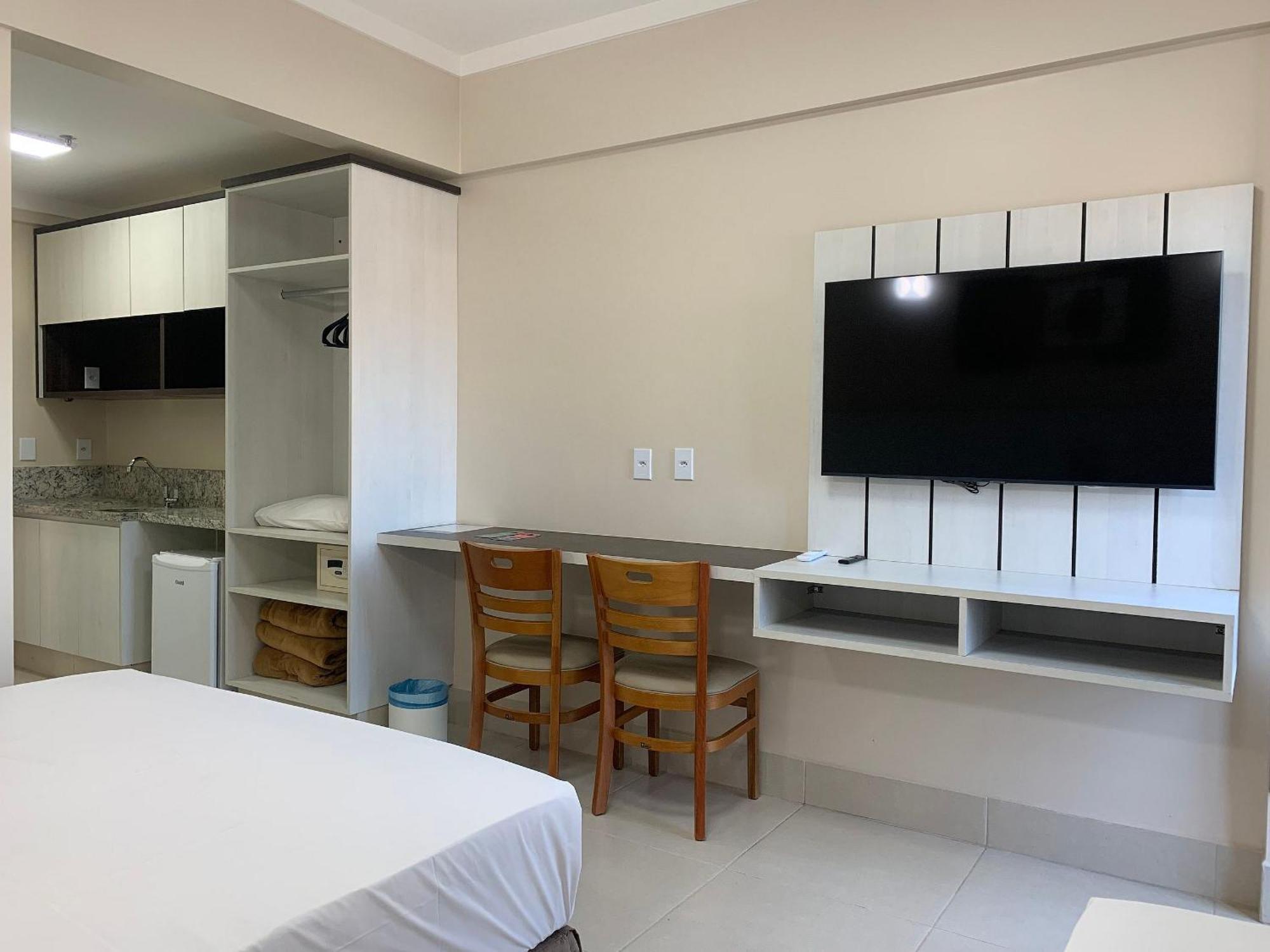 Hotel Spazzio Diroma Cafe Da Manha E Acesso Ao Acqua Park Caldas Novas Esterno foto