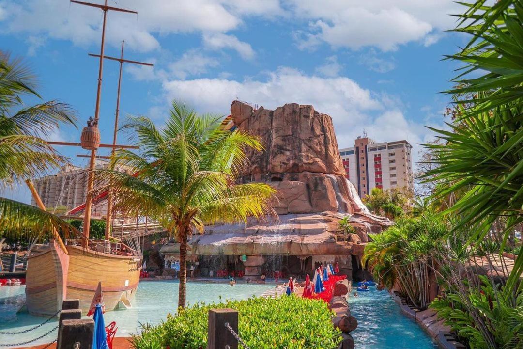Hotel Spazzio Diroma Cafe Da Manha E Acesso Ao Acqua Park Caldas Novas Esterno foto